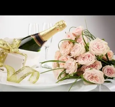 Come decorare una bottiglia di champagne