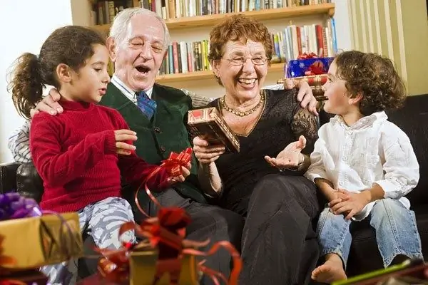 Comment féliciter grand-père pour son anniversaire